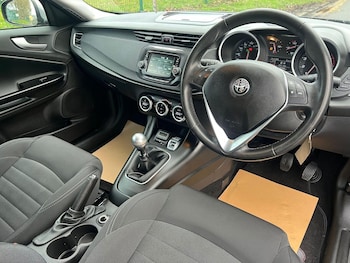 Used Alfa Romeo Giulietta 2016 for sale - 77796905: Photo