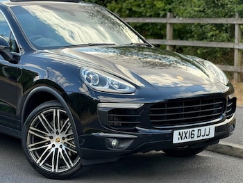 Used Porsche Cayenne 2016 for sale - 79391724: Photo