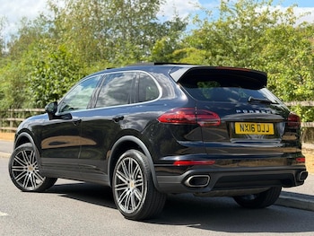 Used Porsche Cayenne 2016 for sale - 79391724: Photo