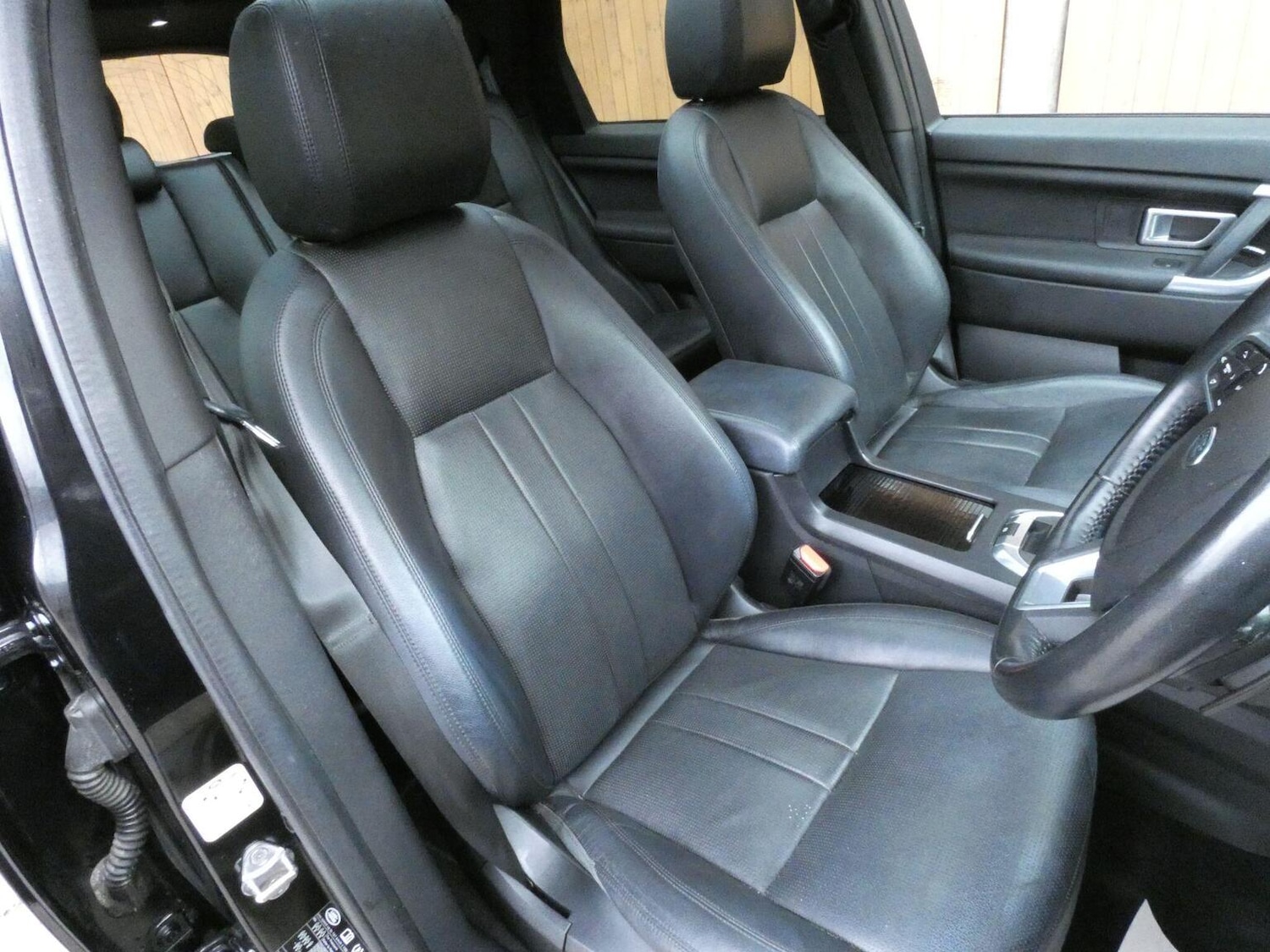 Used Land Rover Discovery Sport 2018 for sale - 77014879: Photo 9