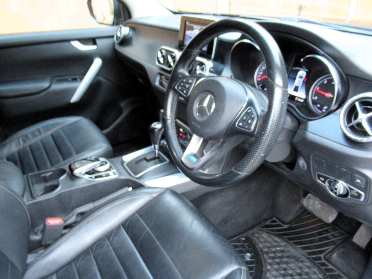 Used Mercedes-Benz X Class 2019 for sale - 76986812: Photo 2