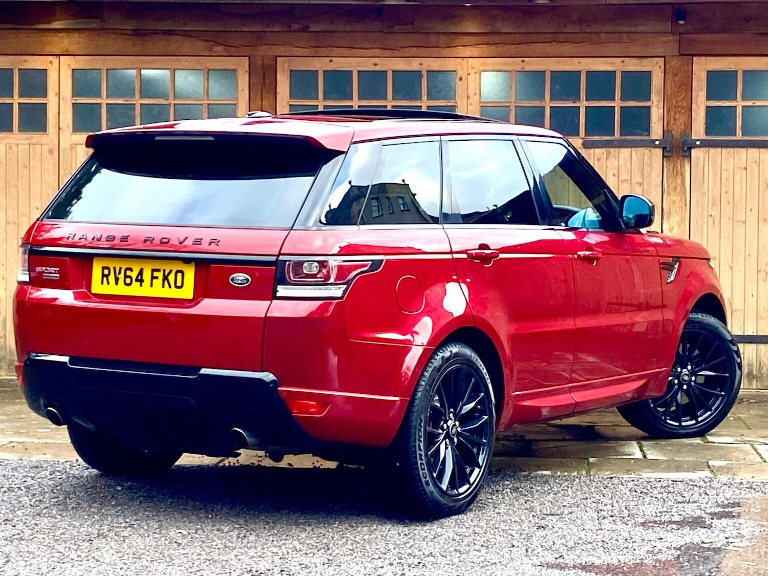 Used Land Rover Range Rover Sport 2014 for sale - 77635325: Photo 2