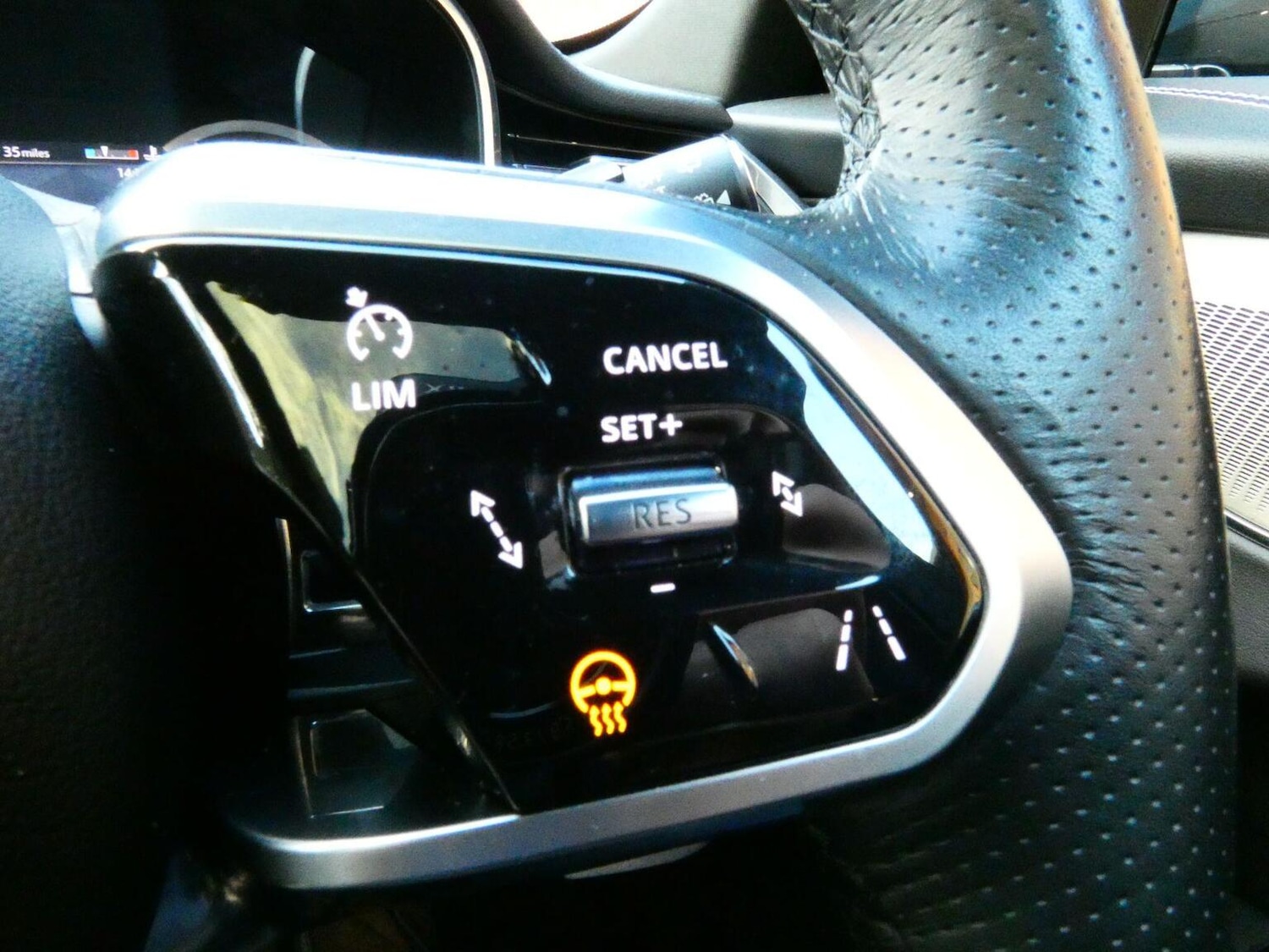 Used Jaguar F-Pace 2022 for sale - 76986803: Photo 26