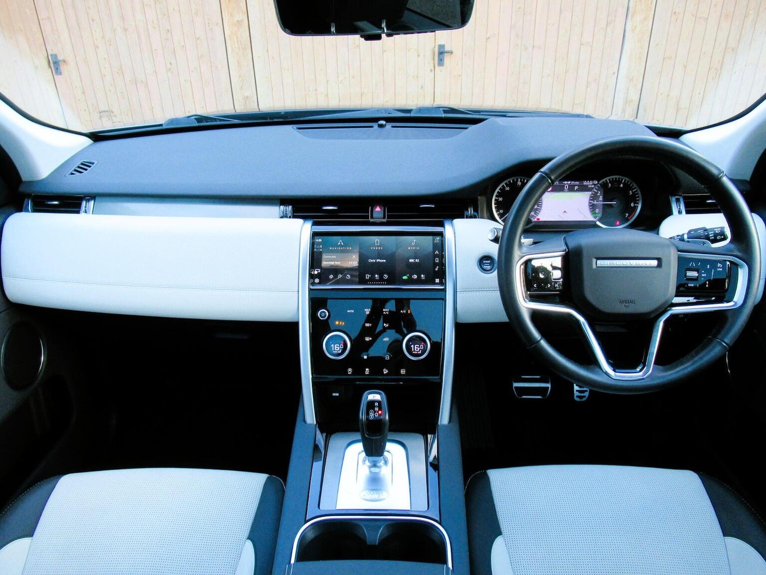 Used Land Rover Discovery Sport 2022 for sale - 76986760: Photo 12