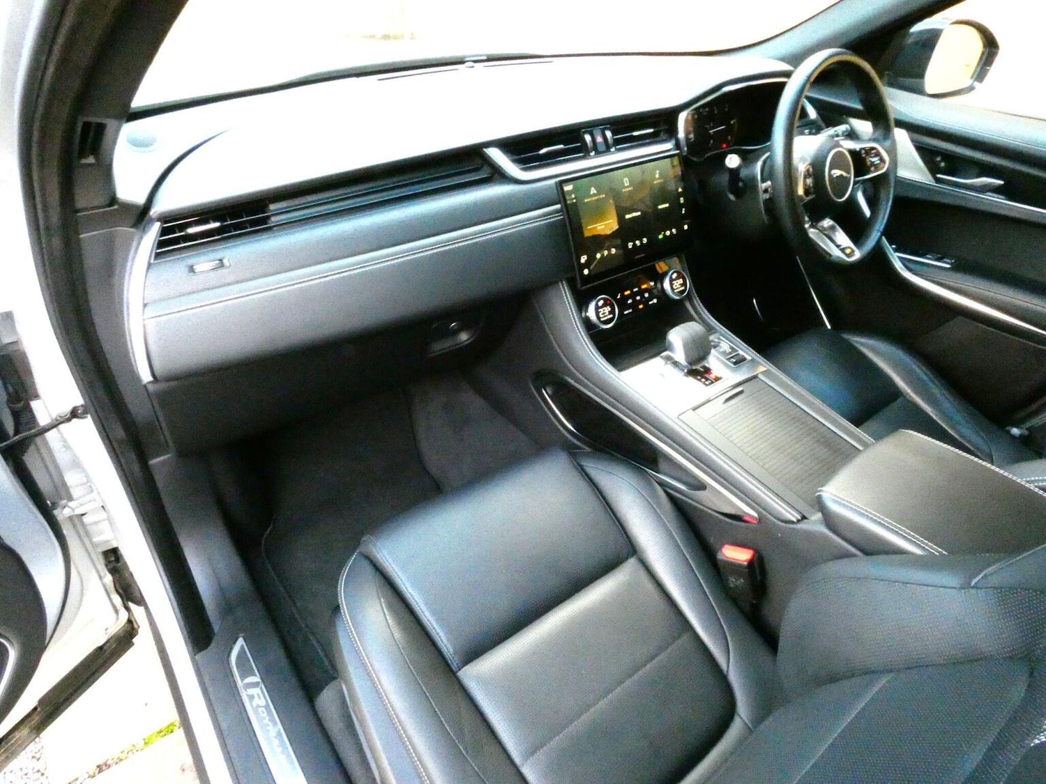 Used Jaguar F-Pace 2022 for sale - 77052998: Photo 14