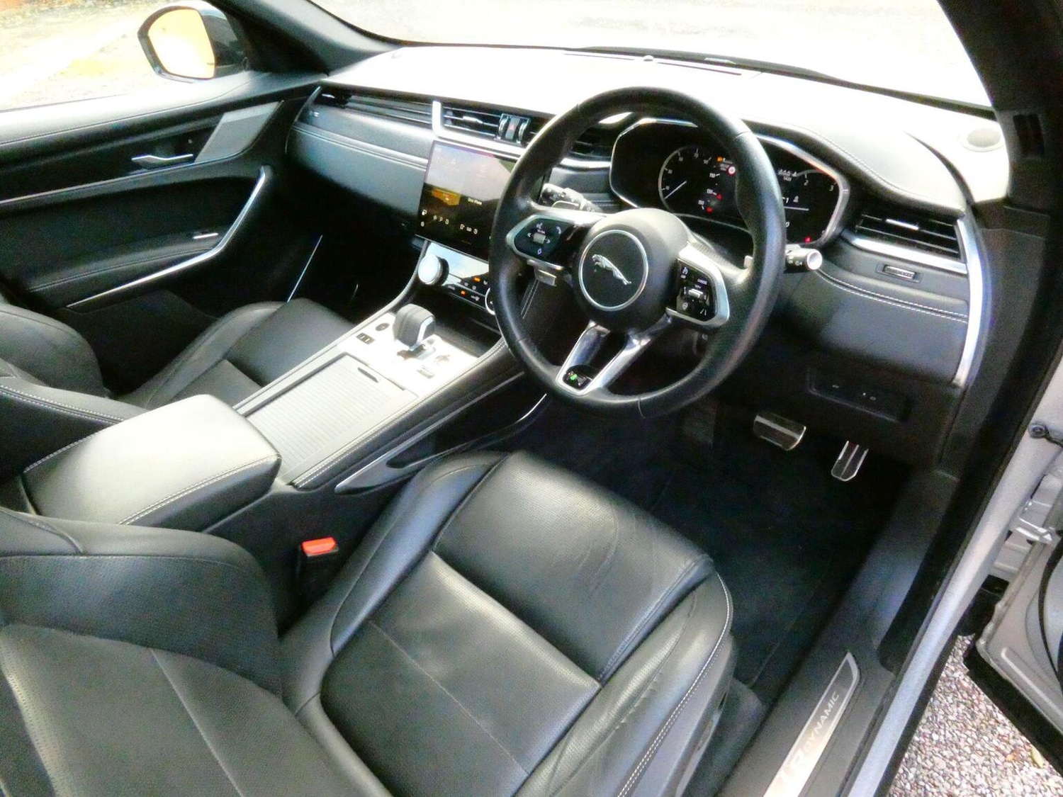 Used Jaguar F-Pace 2022 for sale - 77052998: Photo 9