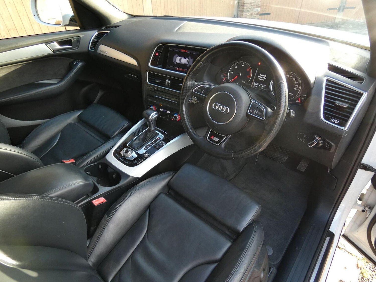 Used Audi Q5 2015 for sale - 76986835: Photo 8
