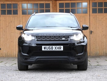 Used Land Rover Discovery Sport 2018 for sale - 77052992: Photo