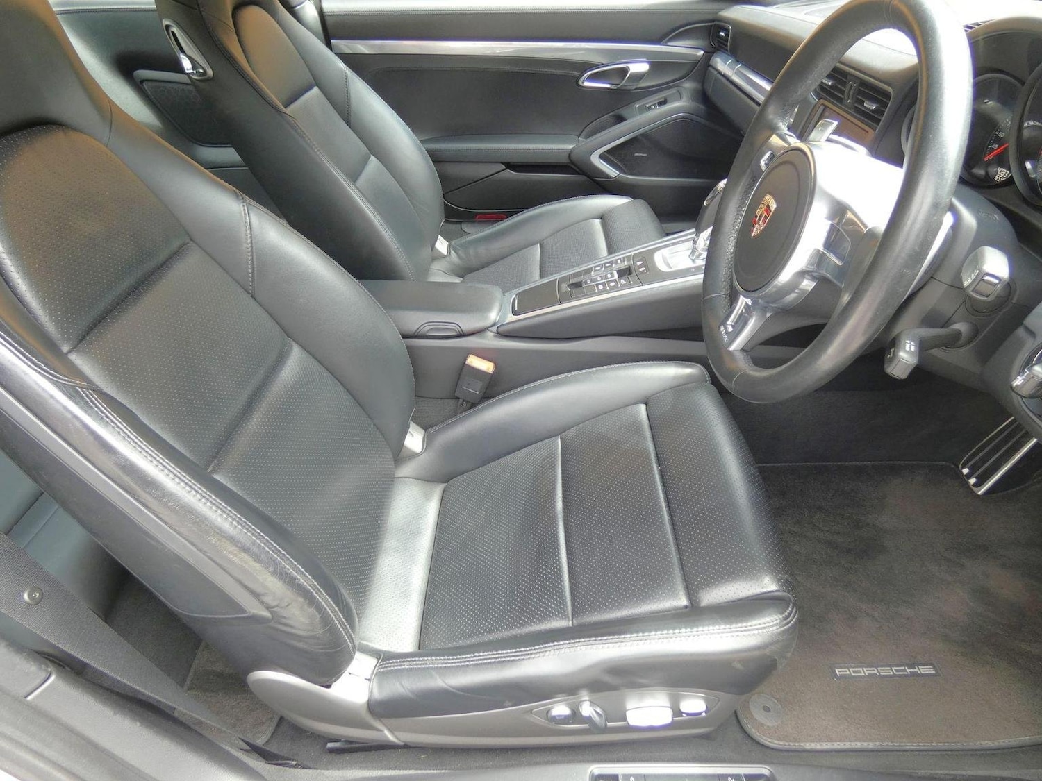 Used Porsche 911 2011 for sale - 77052989: Photo 17