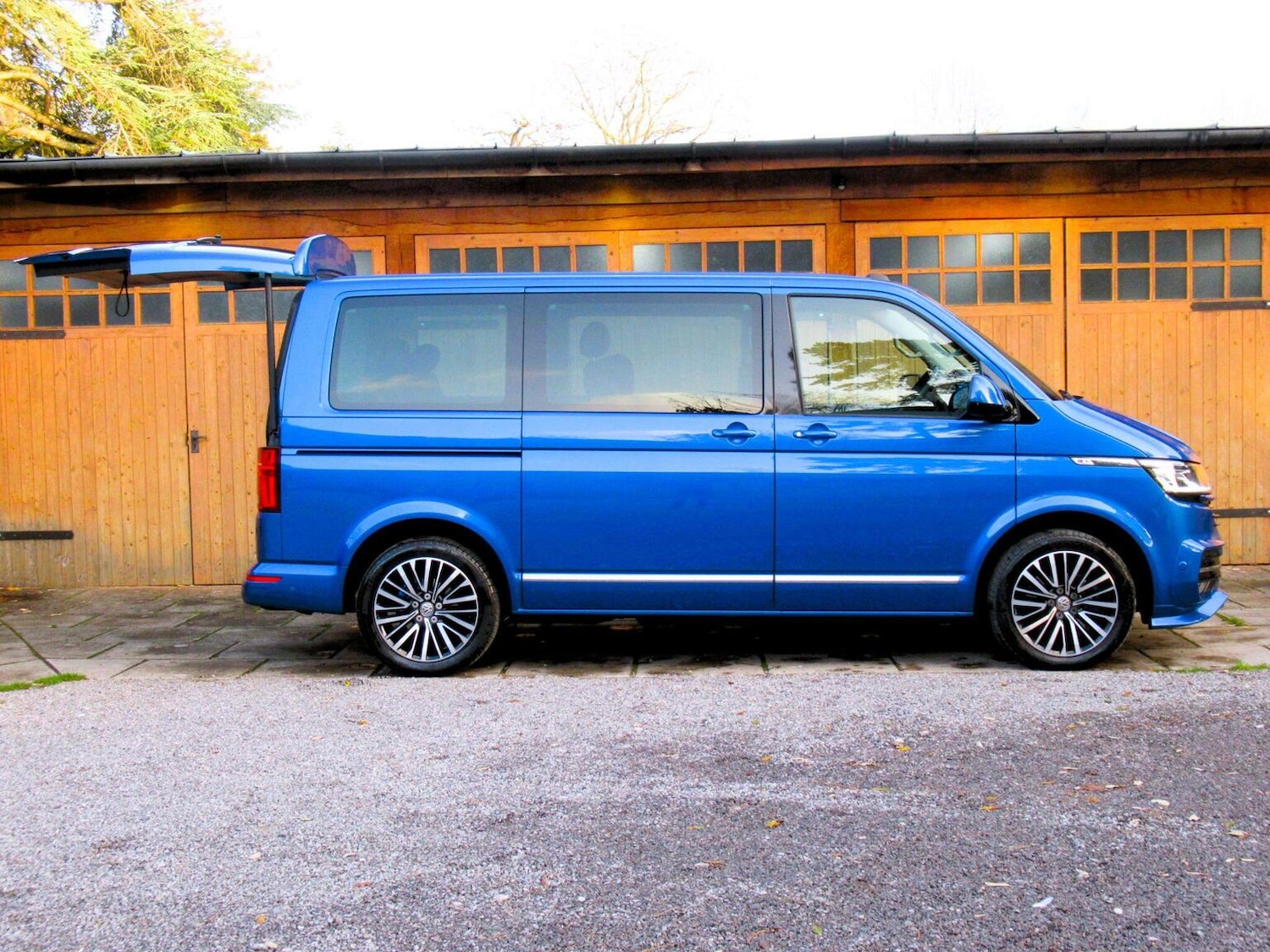 Used Volkswagen Caravelle 2021 for sale - 76986823: Photo 9