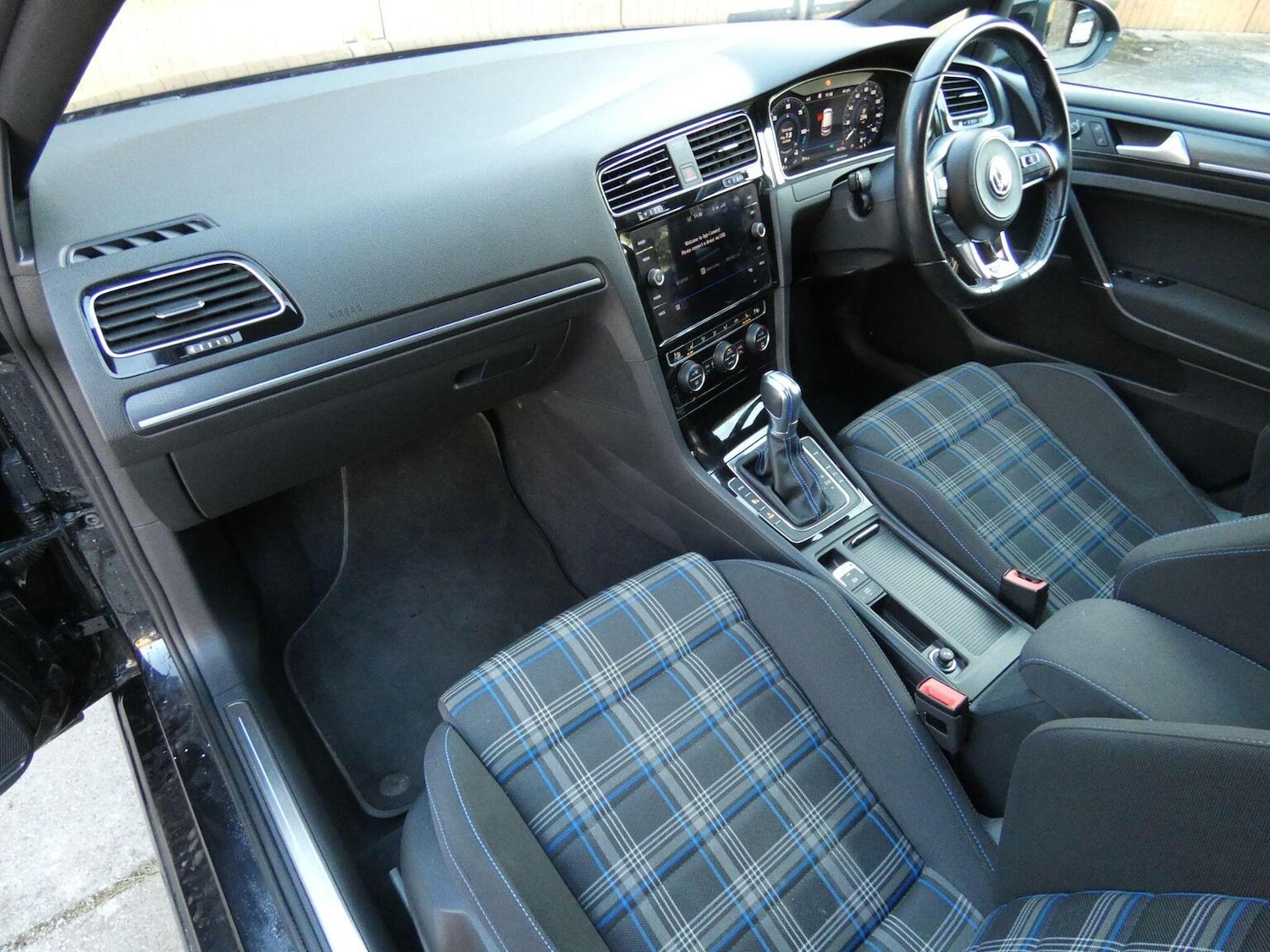 Used Volkswagen Golf 2018 for sale - 77103511: Photo 14