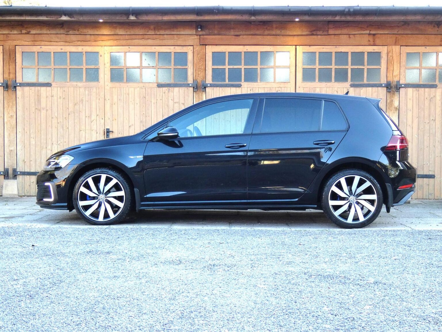 Used Volkswagen Golf 2018 for sale - 77103511: Photo 32
