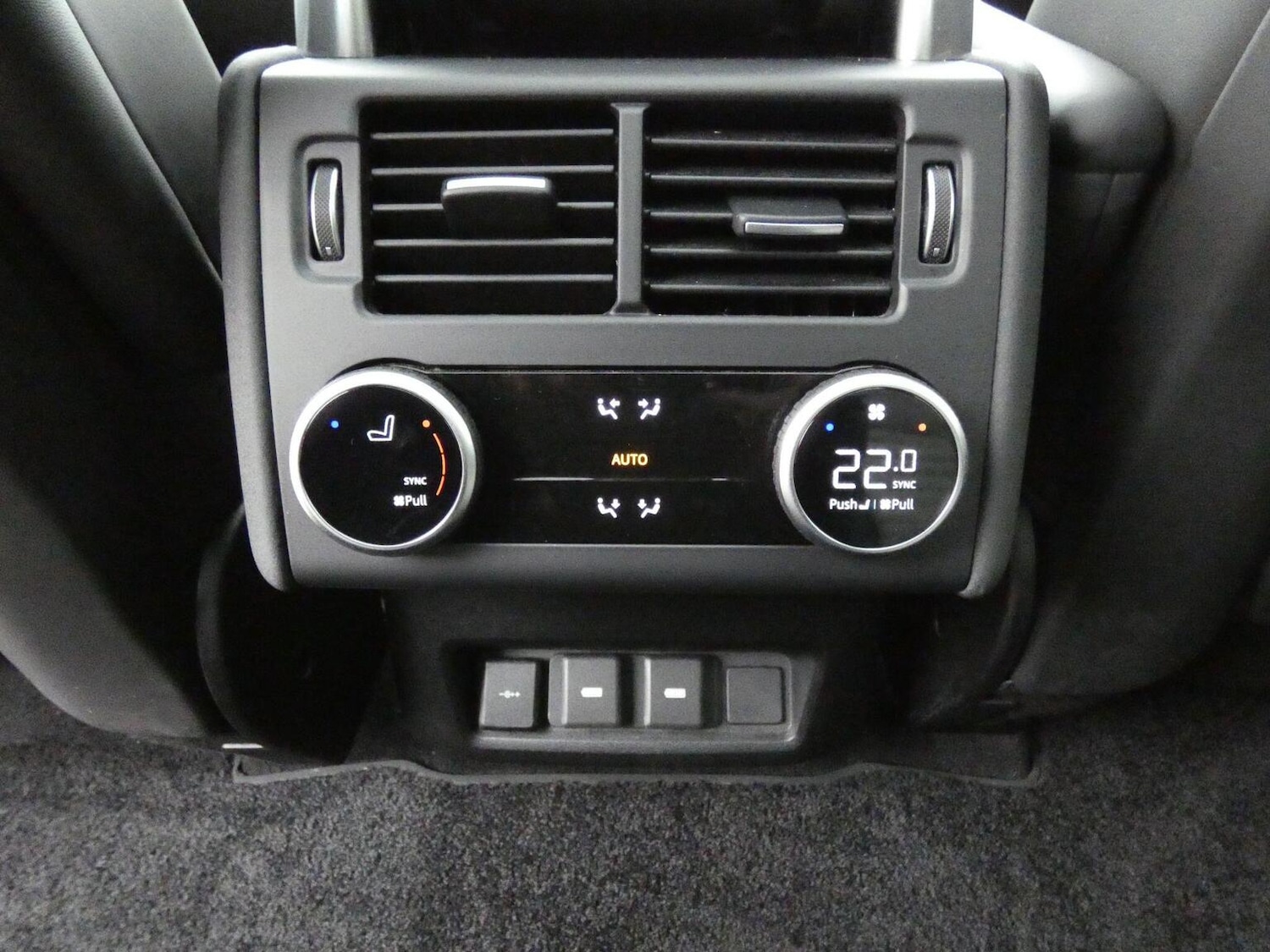 Used Land Rover Discovery 2023 for sale - 77093940: Photo 23