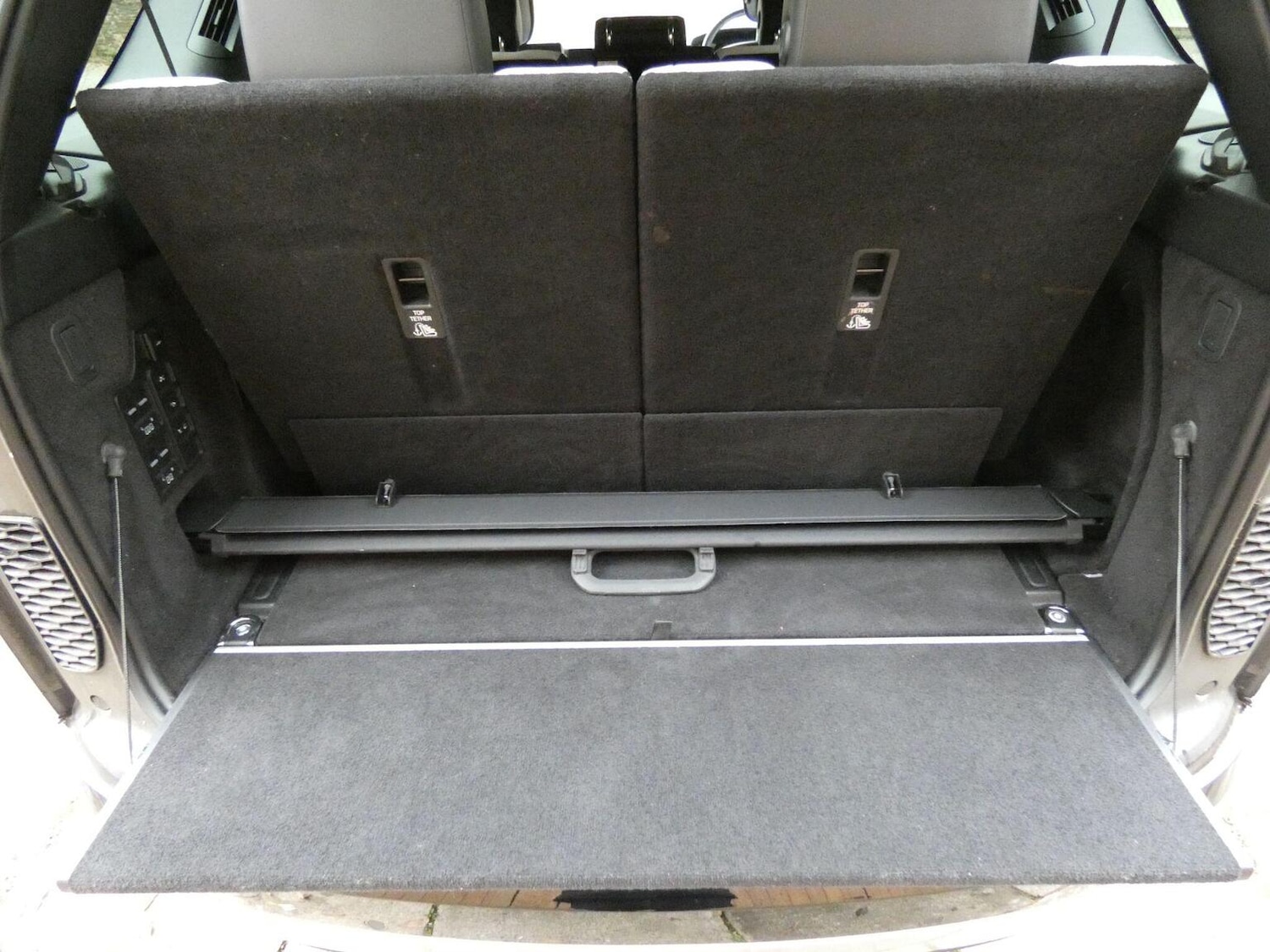 Used Land Rover Discovery 2023 for sale - 77093940: Photo 30