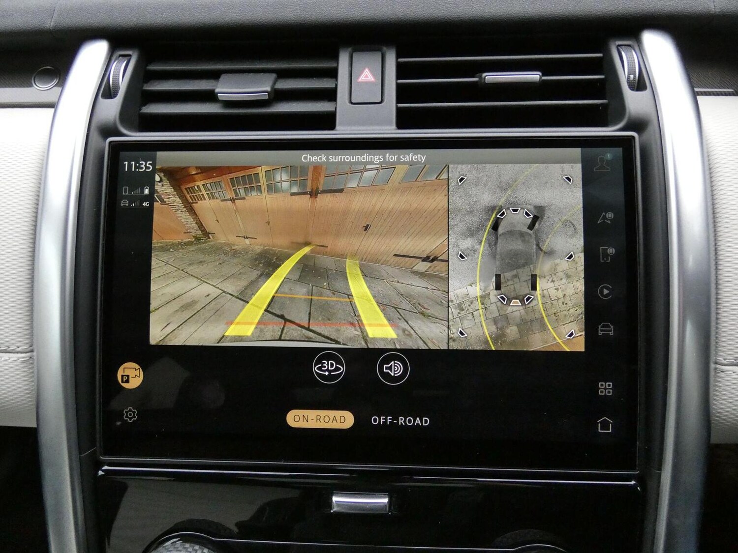 Used Land Rover Discovery 2023 for sale - 77093940: Photo 32