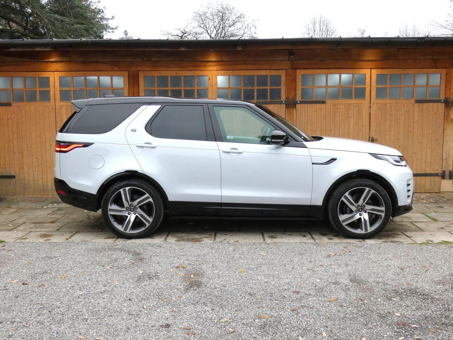 Used Land Rover Discovery 2023 for sale - 77093940: Photo 46