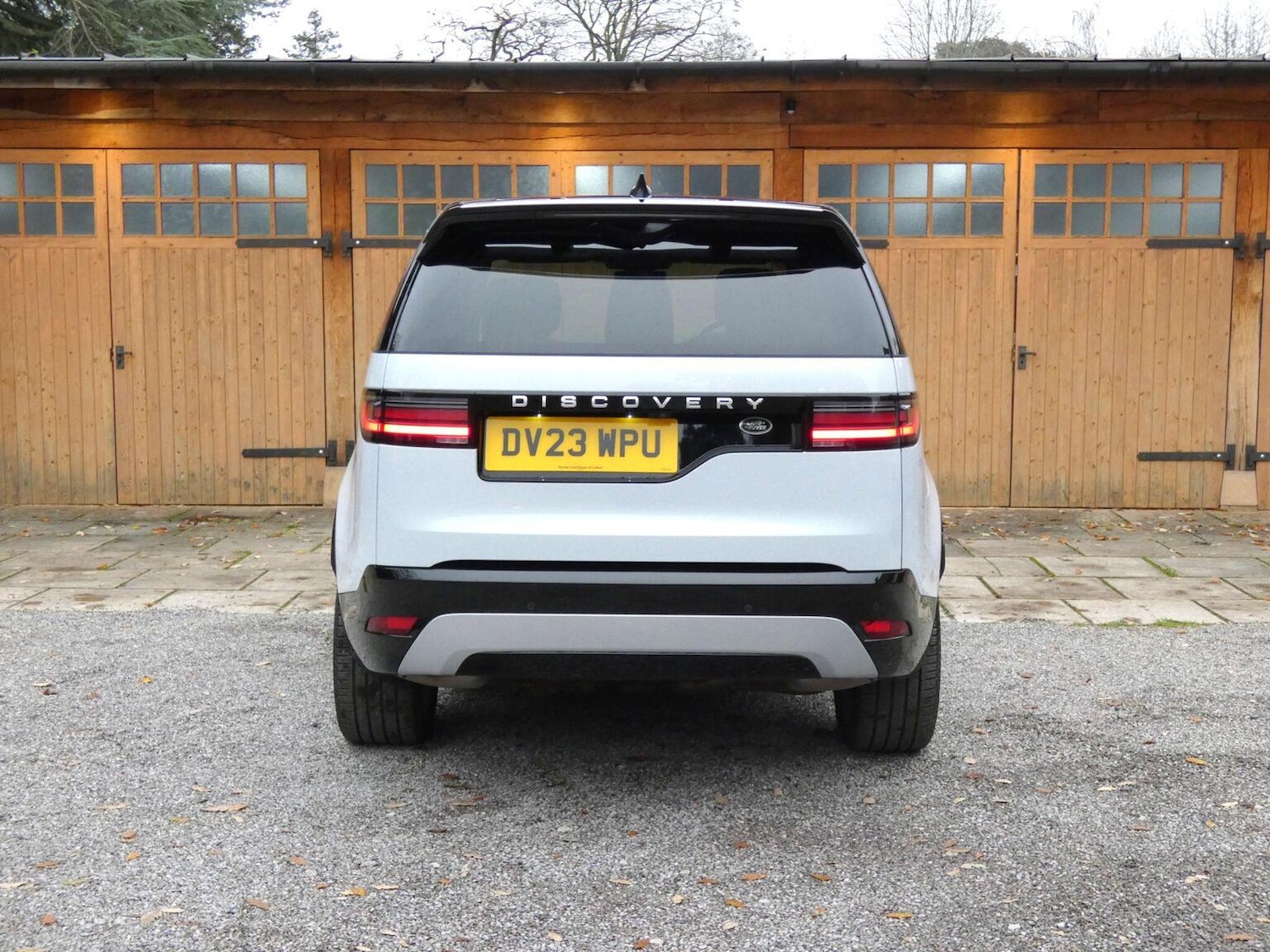 Used Land Rover Discovery 2023 for sale - 77093940: Photo 8