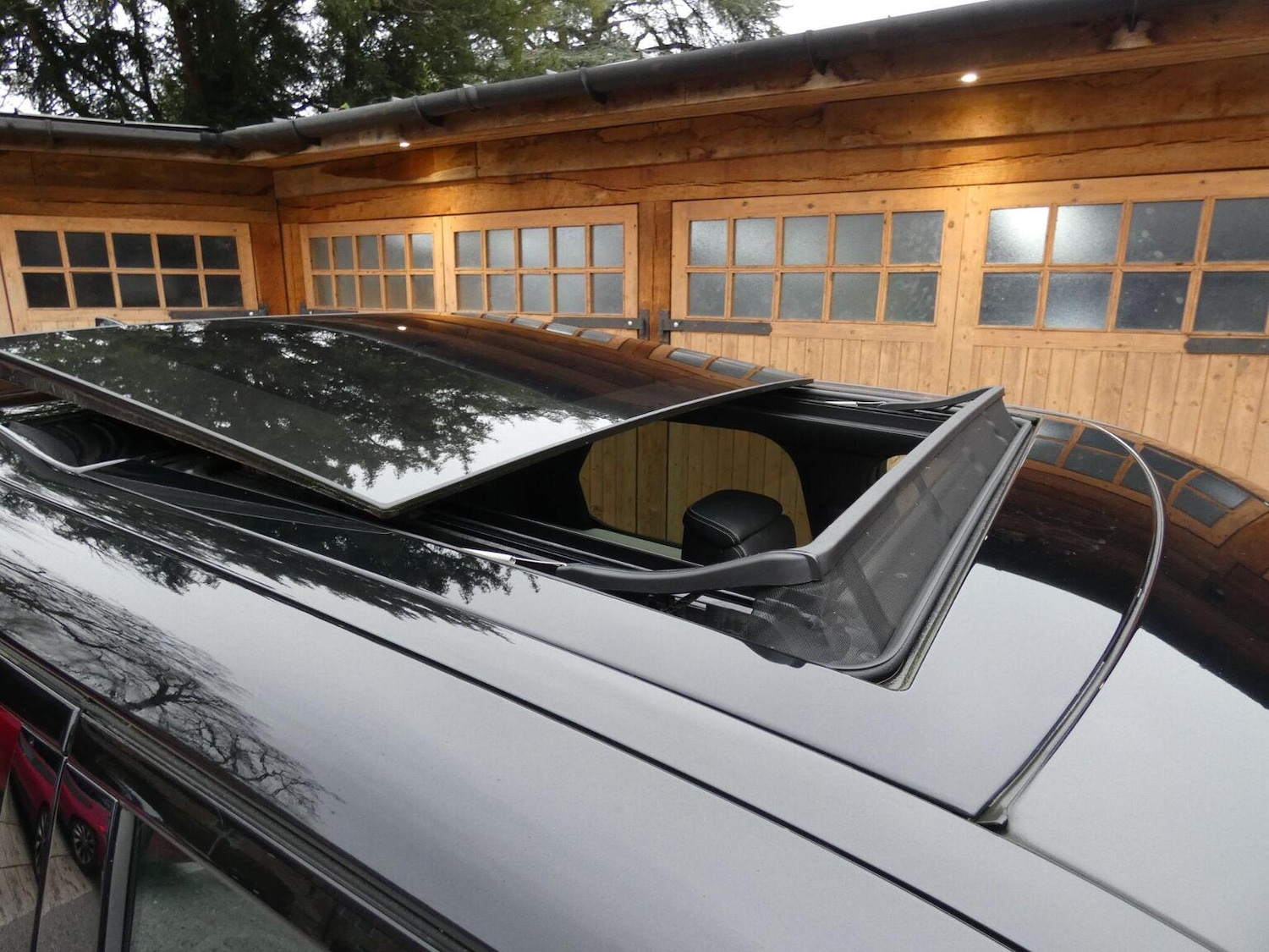 Used Land Rover Discovery 2023 for sale - 77093940: Photo 9