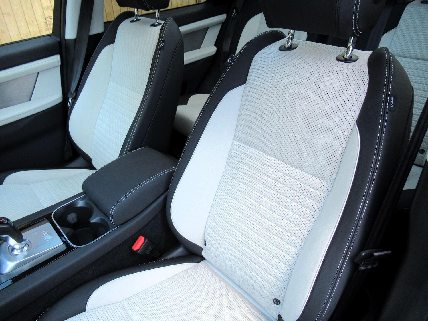 Used Land Rover Discovery Sport 2022 for sale - 77052987: Photo 17