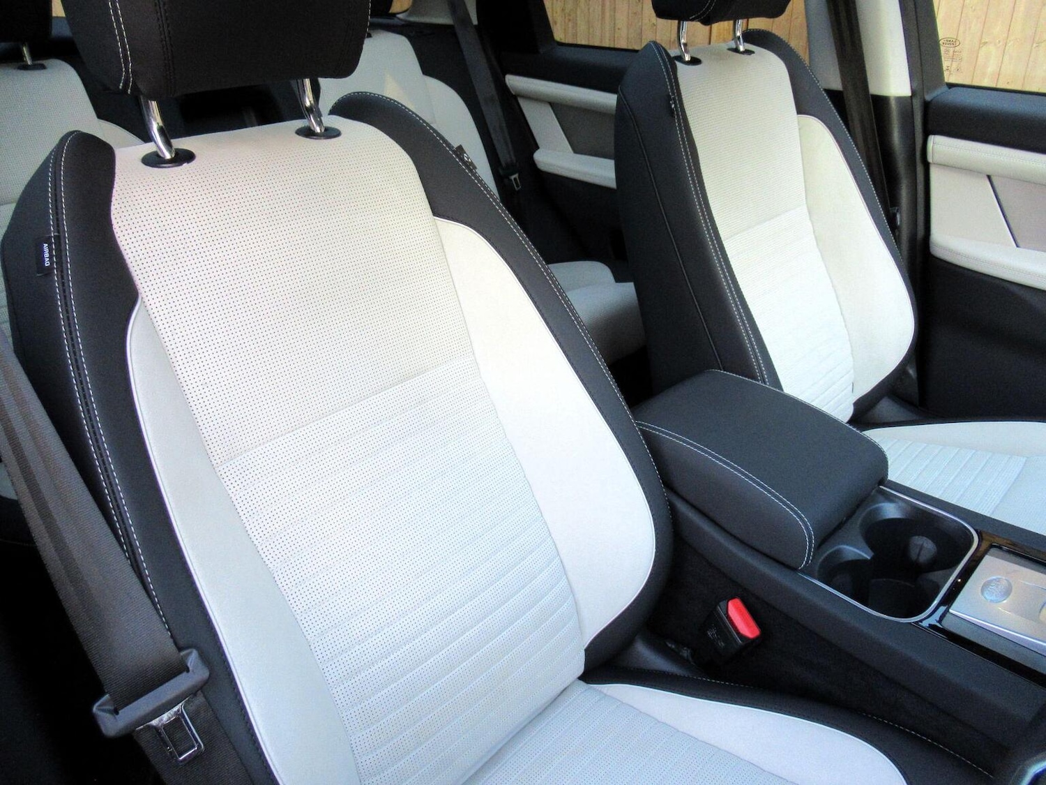 Used Land Rover Discovery Sport 2022 for sale - 77052987: Photo 23