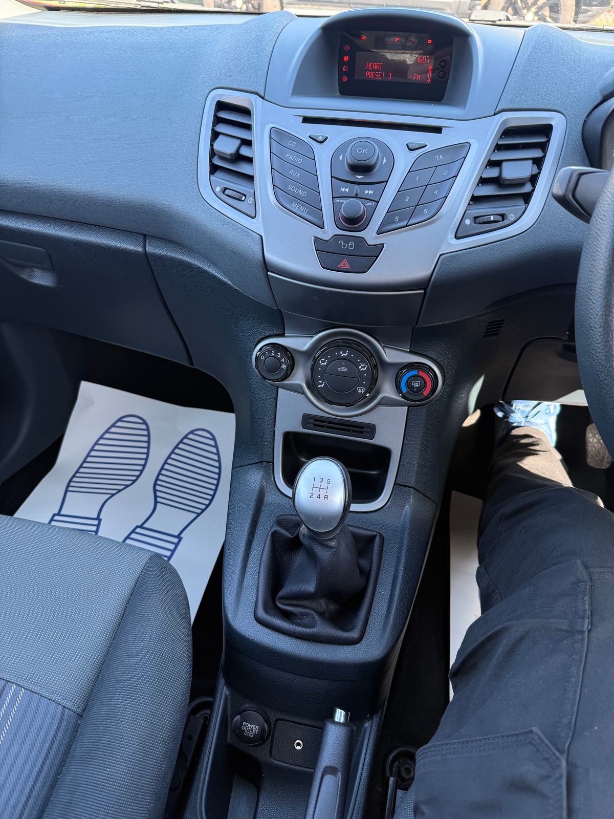 Used Ford Fiesta 2009 for sale - 77192074: Photo 13