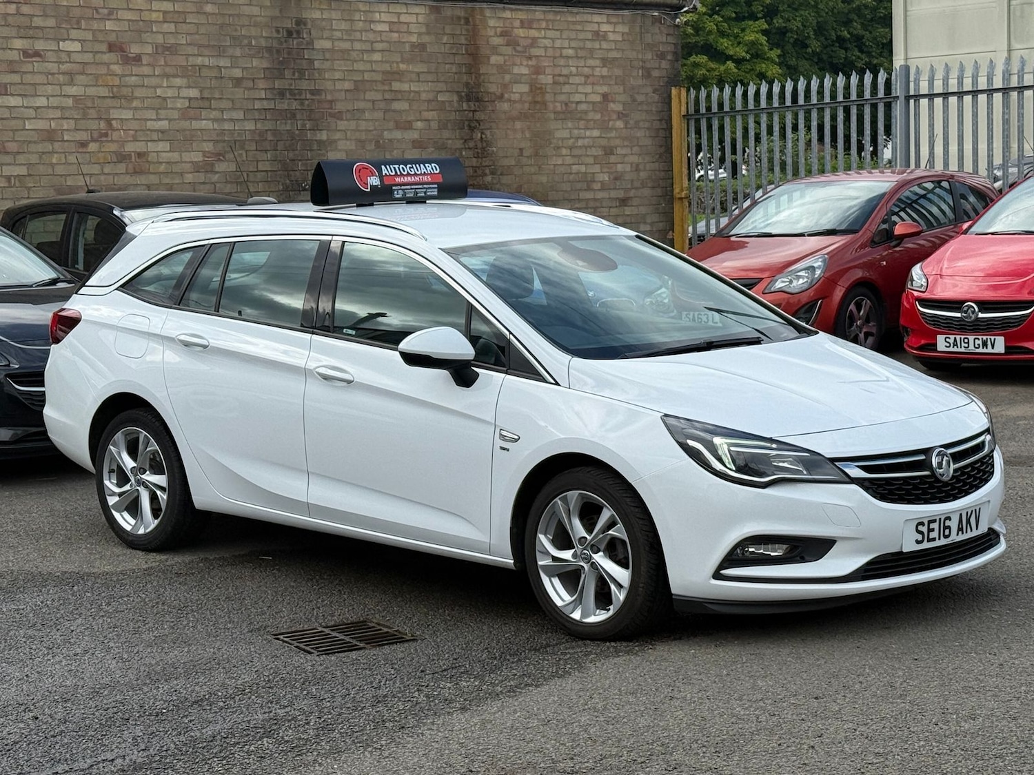 Used Vauxhall Astra 2016 for sale - 77192067: Photo 3