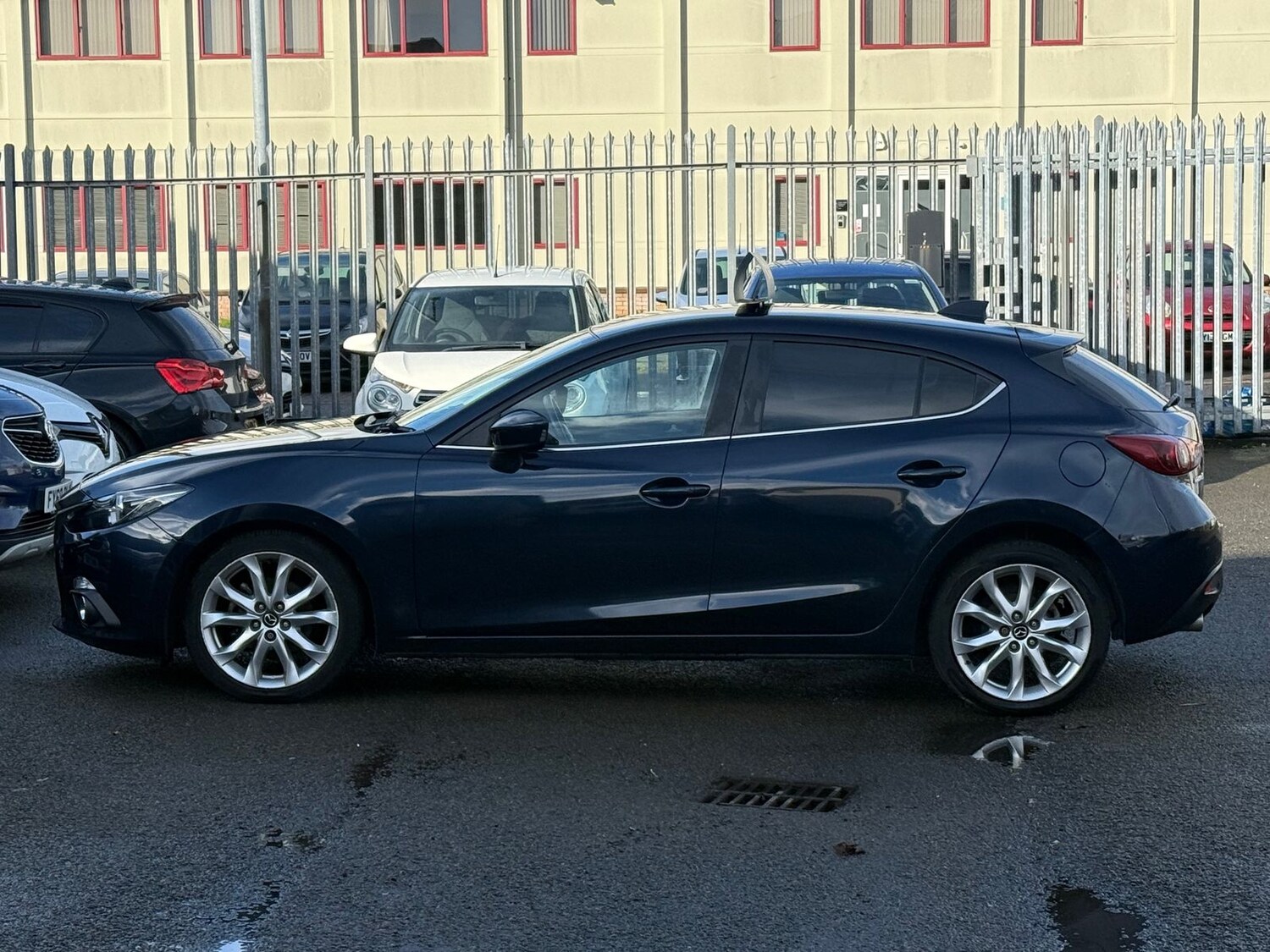 Used Mazda Mazda3 2014 for sale - 77899045: Photo 7