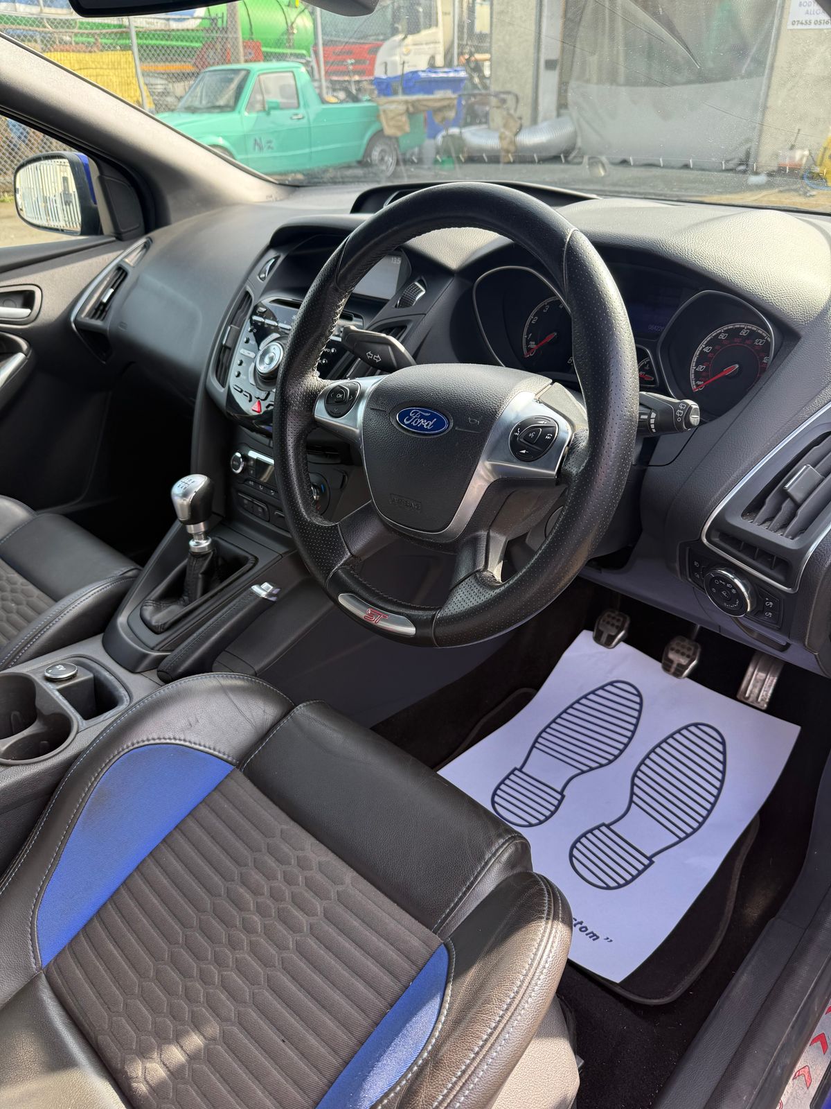 Used Ford Focus 2013 for sale - 78149984: Photo 12