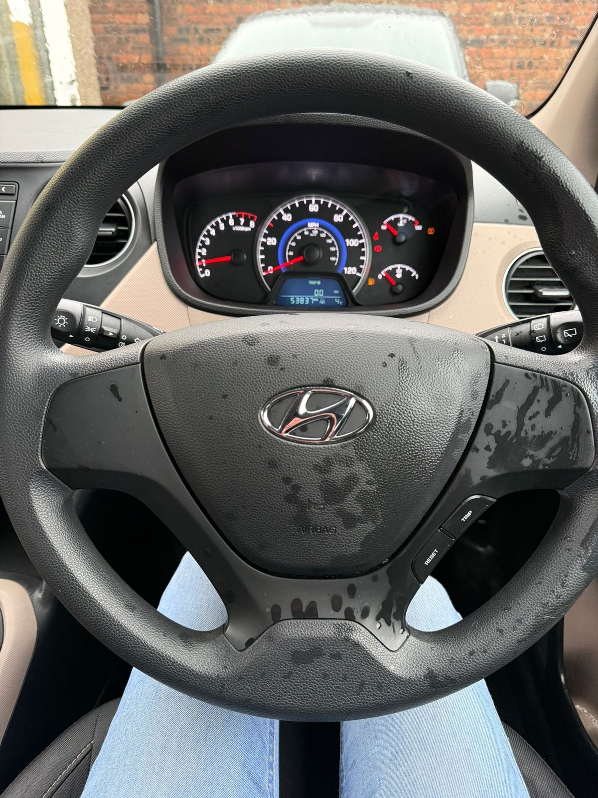 Used Hyundai i10 2015 for sale - 77347044: Photo 12