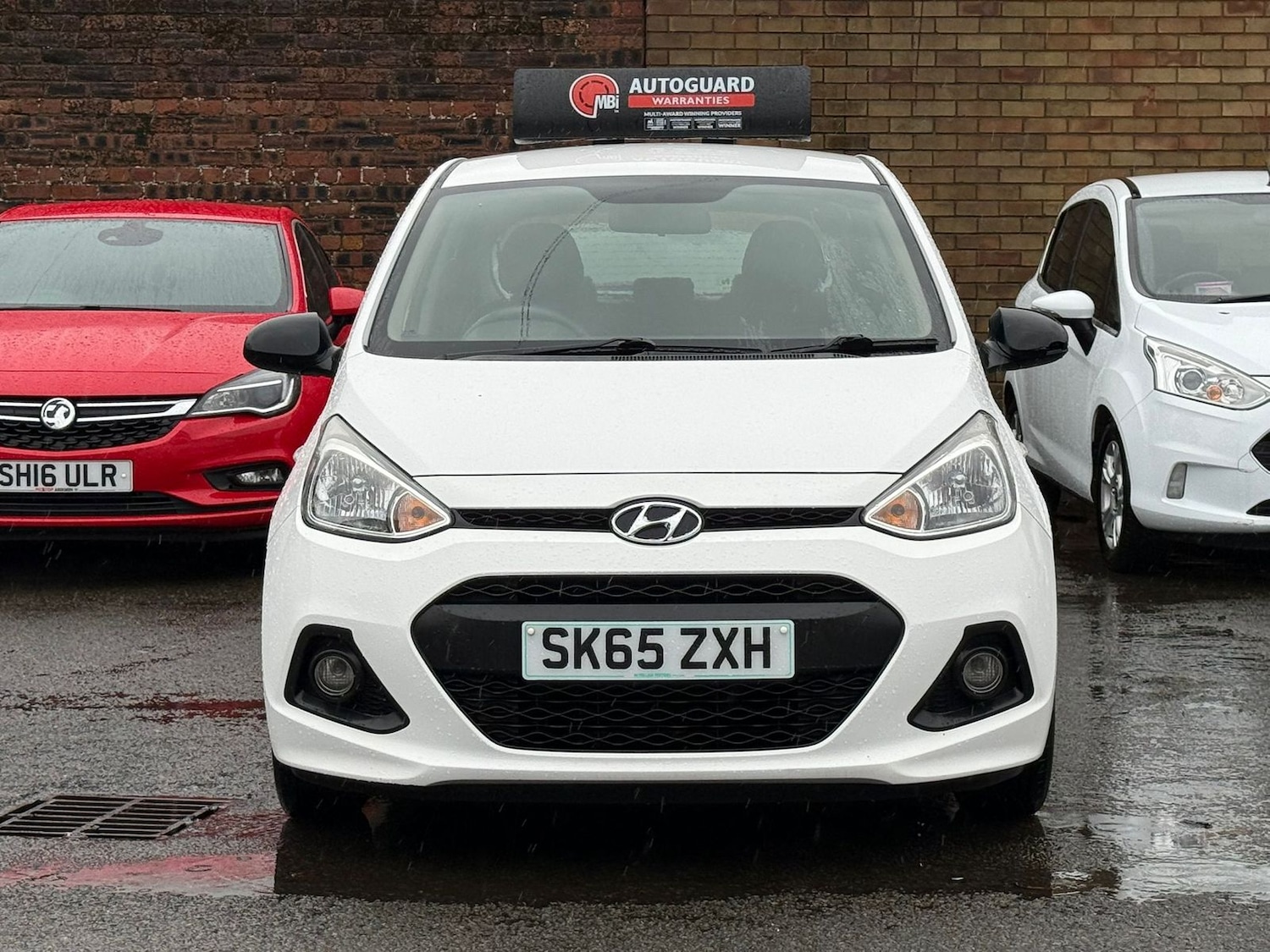 Used Hyundai i10 2015 for sale - 77347044: Photo 2