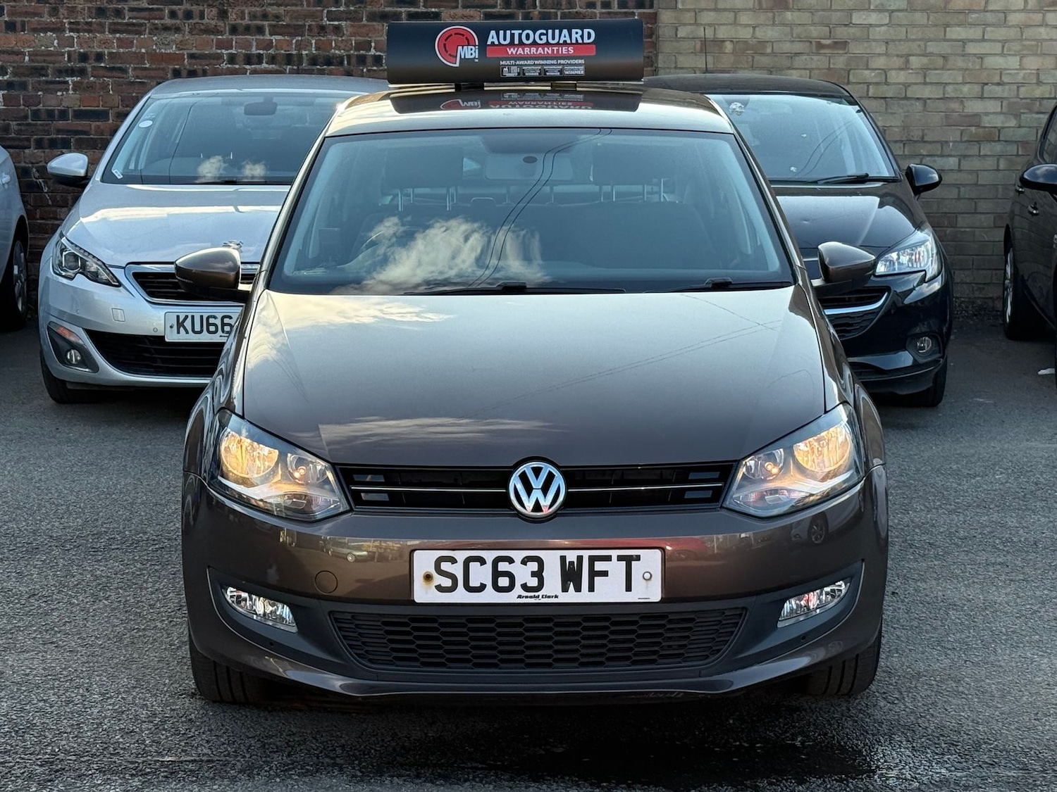 Used Volkswagen Polo 2014 for sale - 77192068: Photo 2