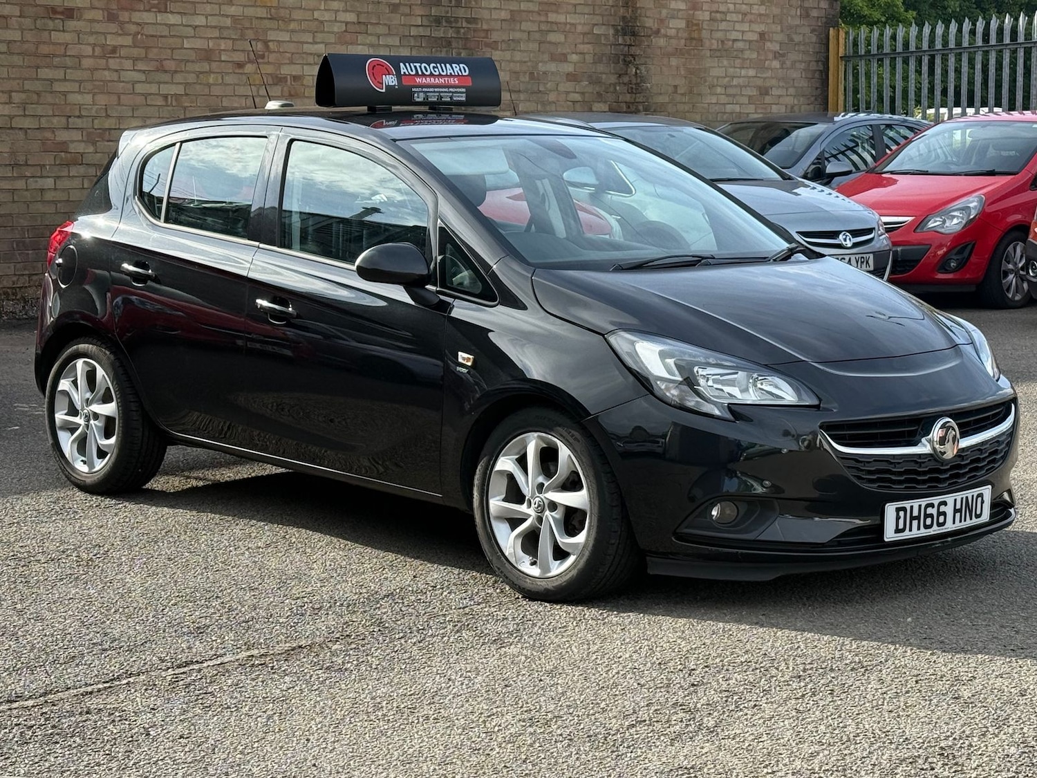Used Vauxhall Corsa 2017 for sale - 77192077: Photo 3
