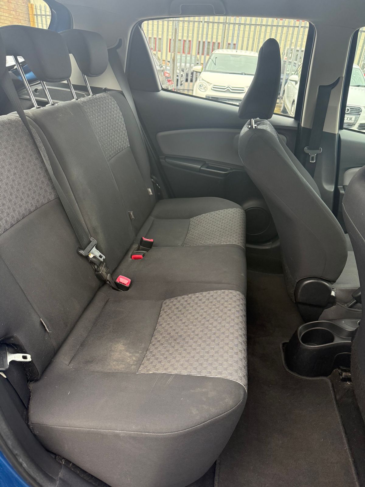 Used Toyota Yaris 2016 for sale - 77841711: Photo 16