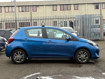 Used Toyota Yaris 2016 for sale - 77841711: Photo