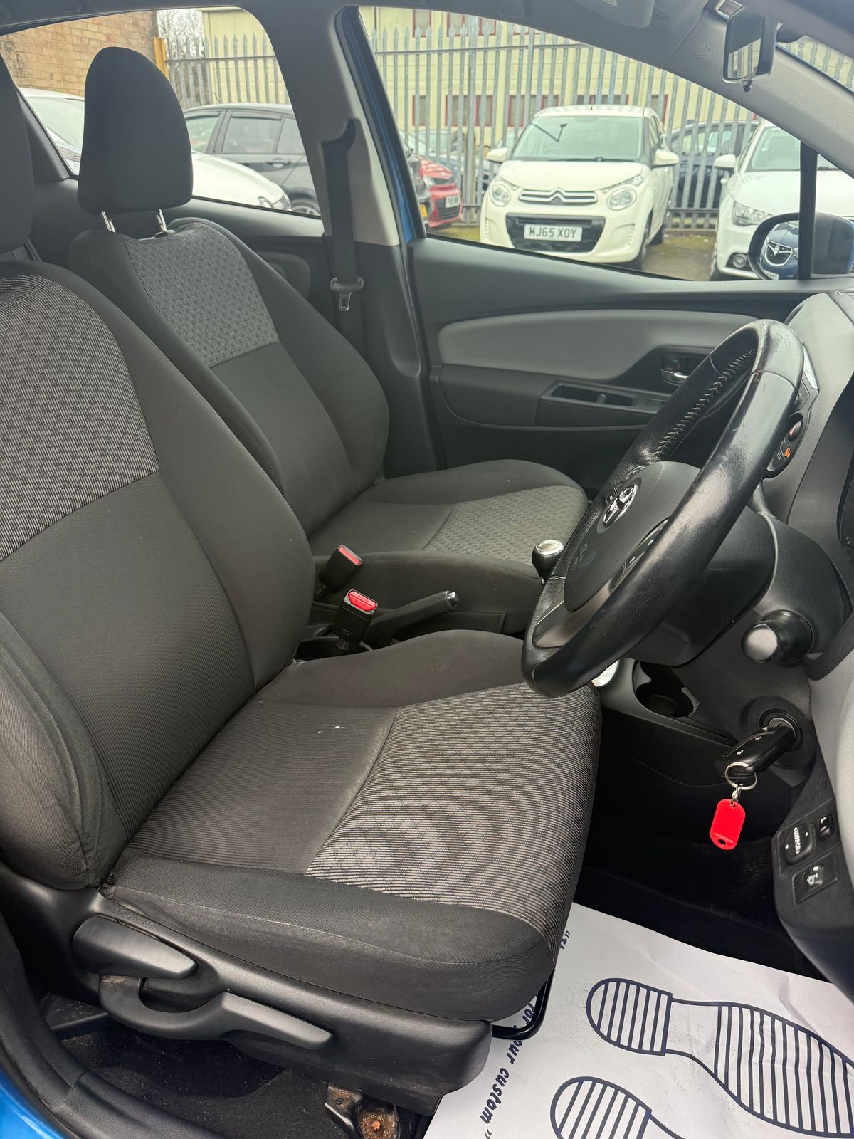 Used Toyota Yaris 2016 for sale - 77841711: Photo 9