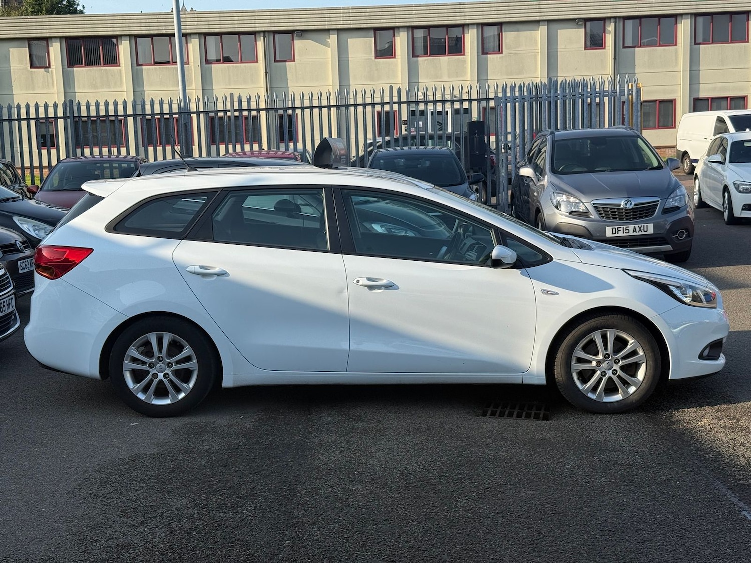 Used Kia Ceed 2014 for sale - 77192075: Photo 4