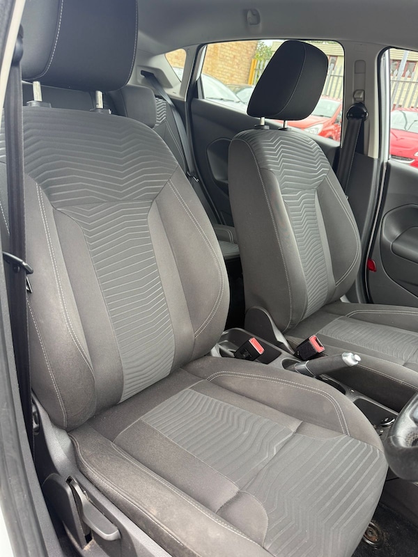Used Ford Fiesta 2013 for sale - 75602775: Photo 9