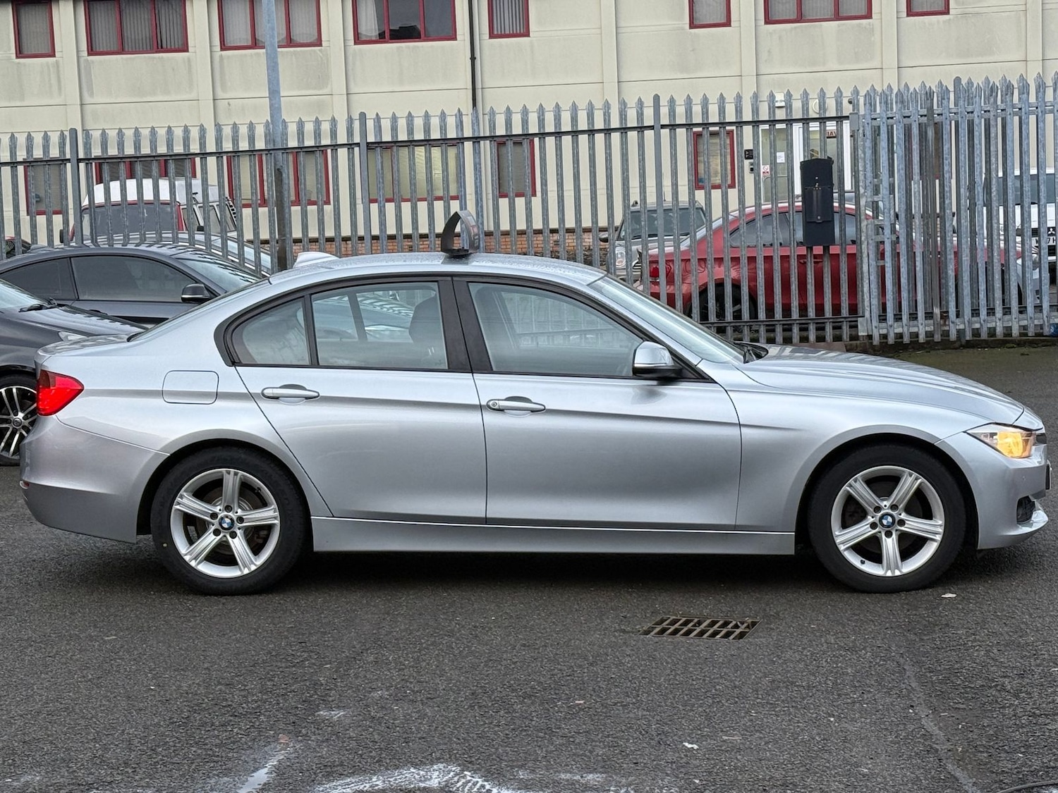 Used BMW 3 Series 2012 for sale - 77428303: Photo 4