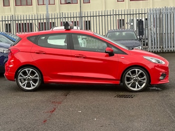 Used Ford Fiesta 2018 for sale - 78960102: Photo