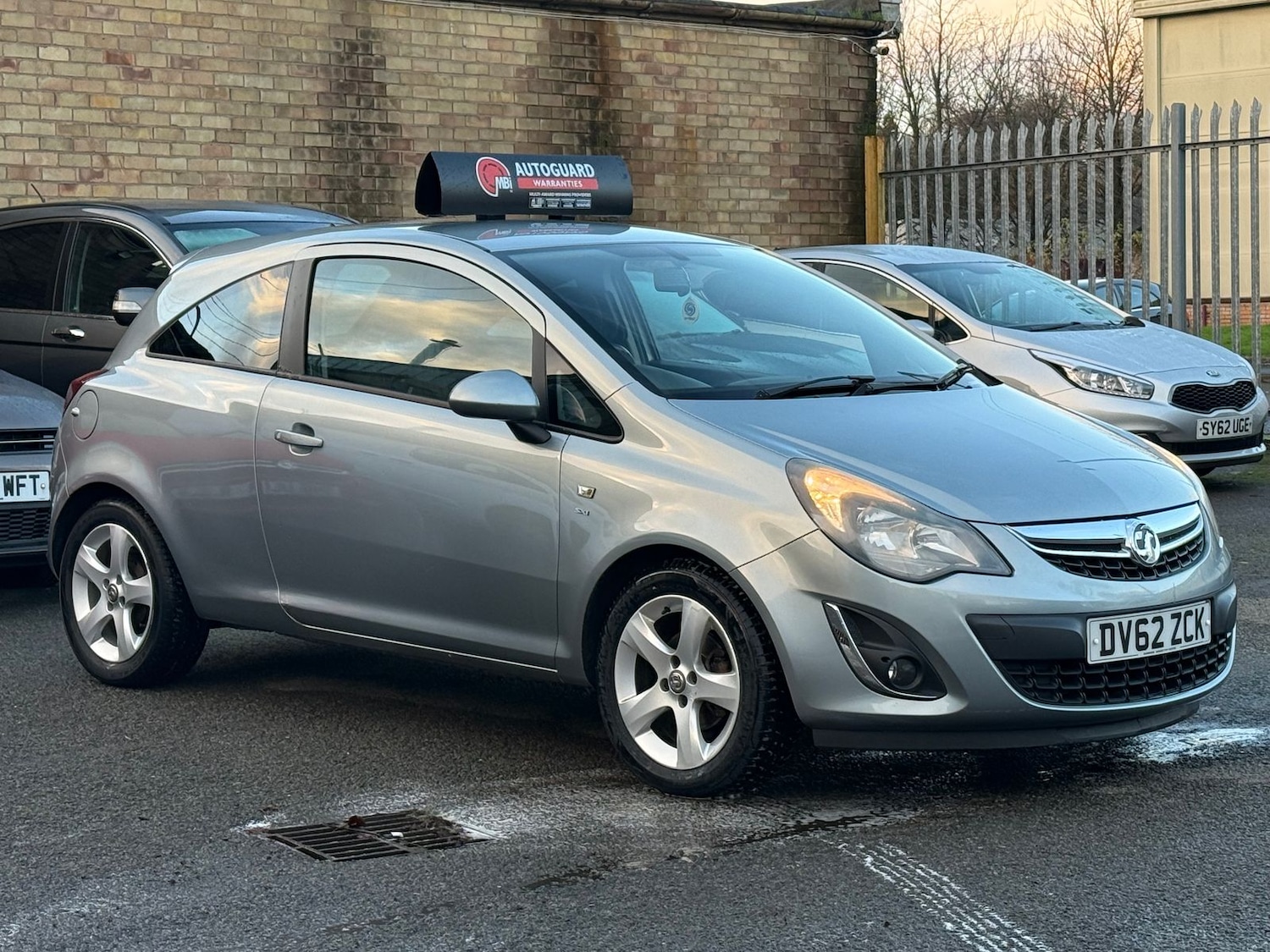 Used Vauxhall Corsa 2013 for sale - 77192076: Photo 3