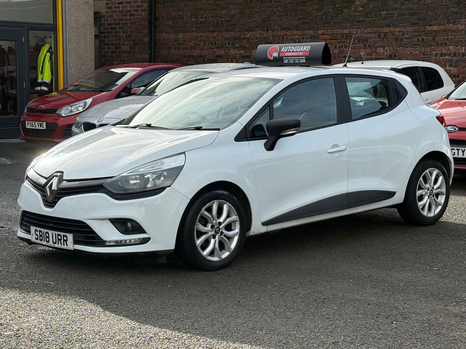 Used Renault Clio 2018 for sale - 77627659: Photo 1