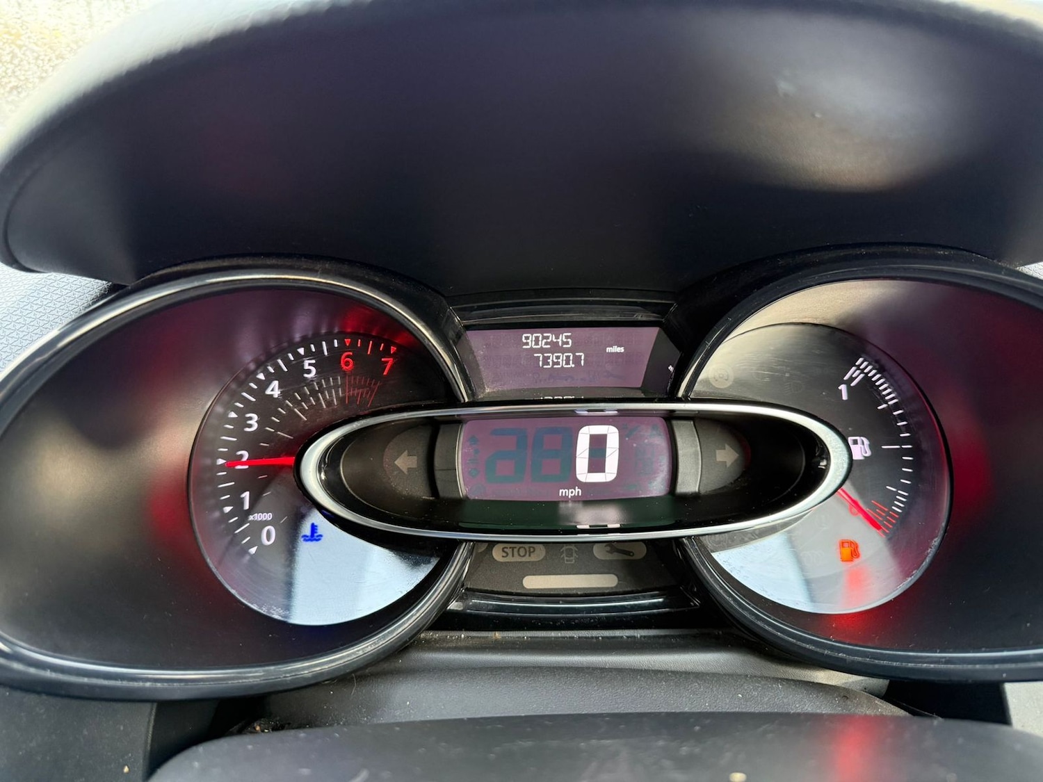 Used Renault Clio 2018 for sale - 77627659: Photo 12