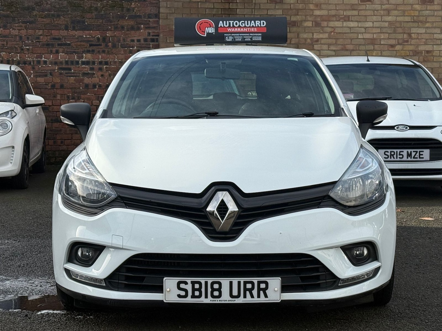 Used Renault Clio 2018 for sale - 77627659: Photo 2