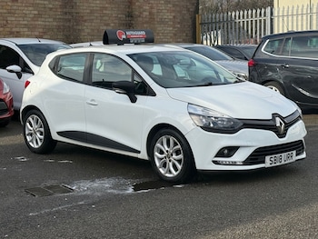 Used Renault Clio 2018 for sale - 77627659: Photo