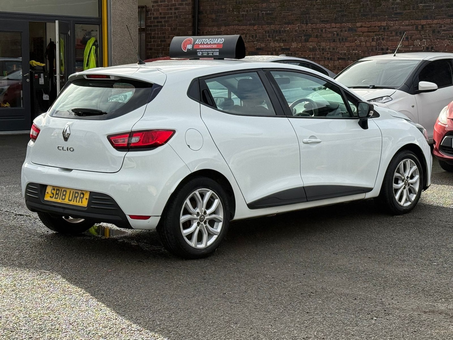 Used Renault Clio 2018 for sale - 77627659: Photo 5