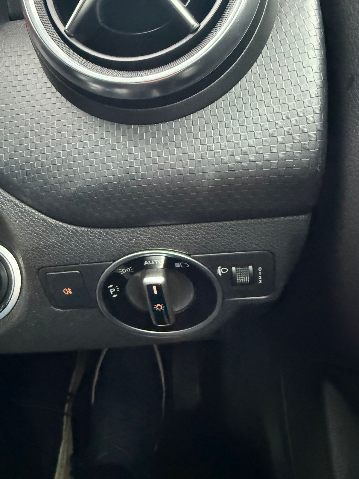 Used Mercedes-Benz A-Class 2014 for sale - 77293530: Photo 15