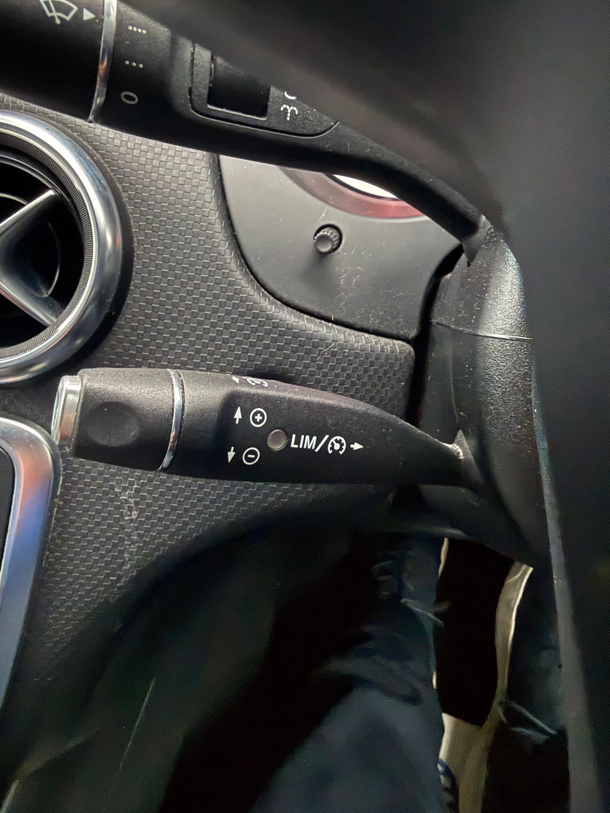 Used Mercedes-Benz A-Class 2014 for sale - 77293530: Photo 16