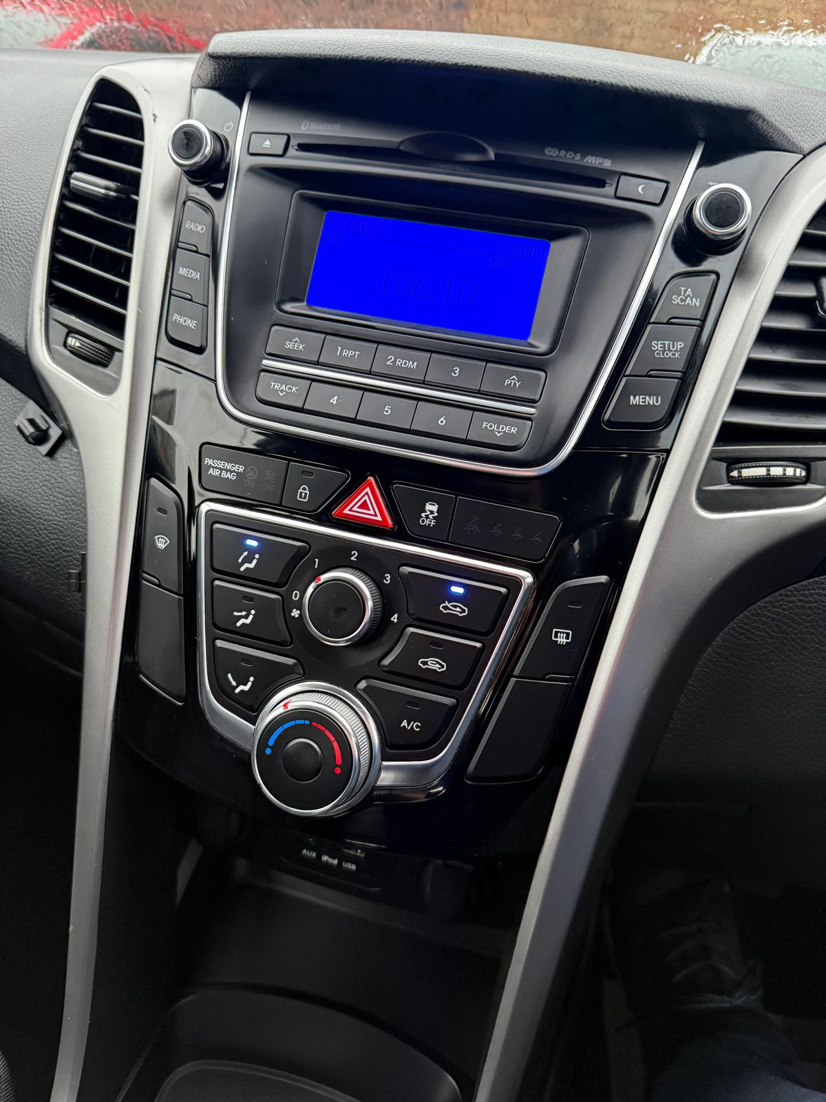 Used Hyundai i30 2014 for sale - 77293532: Photo 17