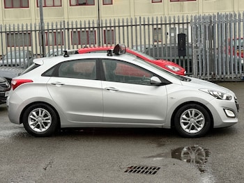 Used Hyundai i30 2014 for sale - 77293532: Photo