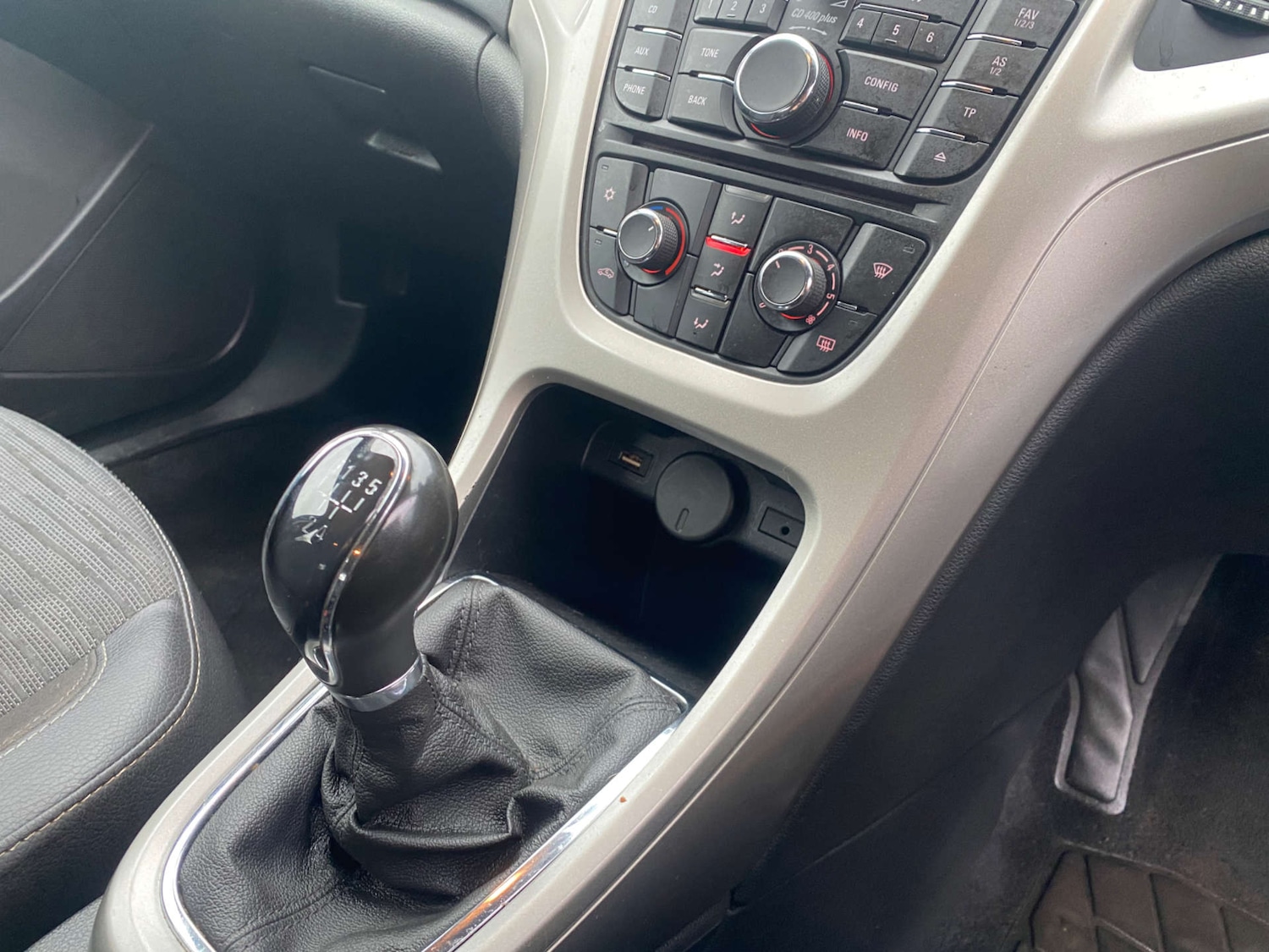 Used Vauxhall Astra 2014 for sale - 77272749: Photo 17